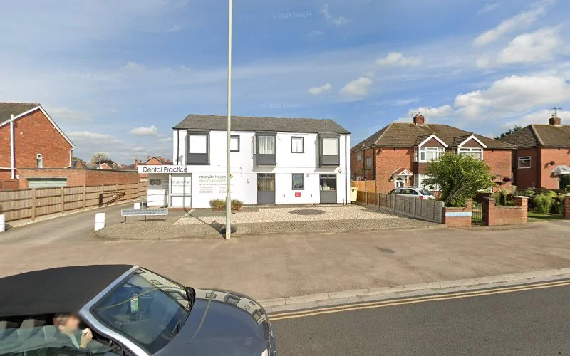 Mohmood A - Dentist in Gloucester