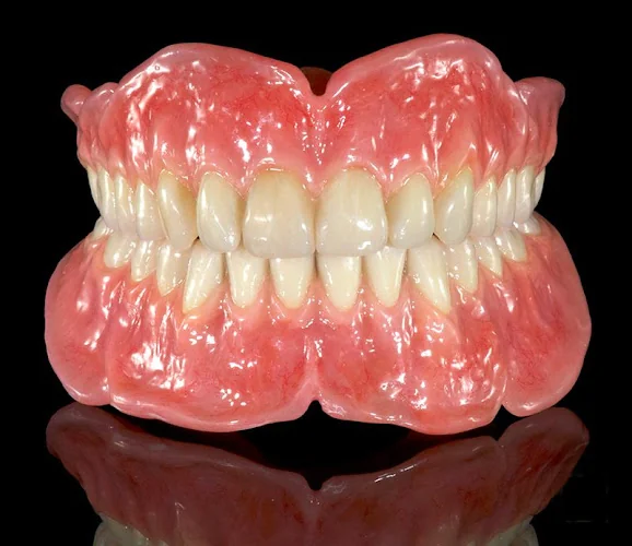 DENTURES DIRECT - Dental laboratory in Swansea