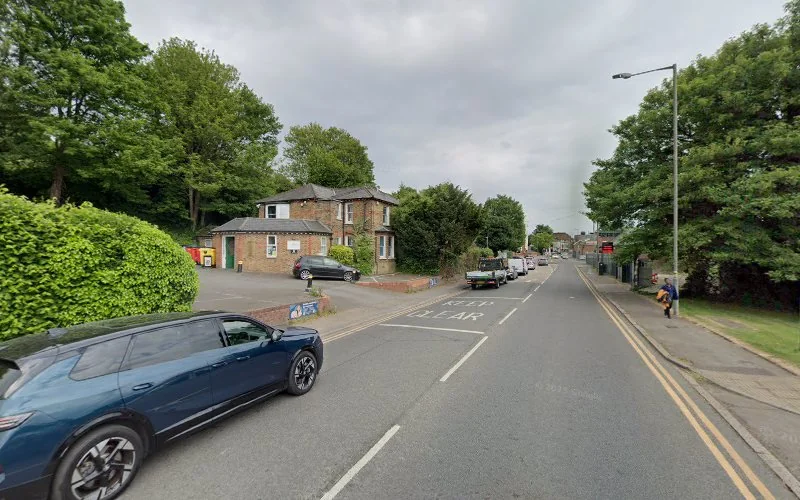 Dr M Smith - Dentist in High Wycombe