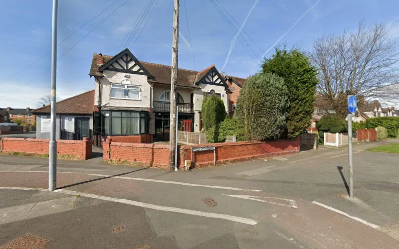 Lawler M - Dental clinic in Ellesmere Port