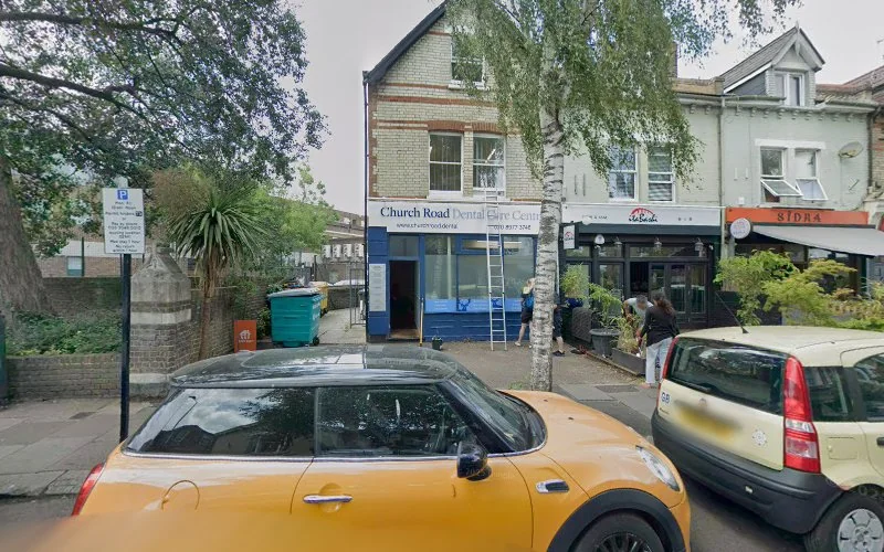 Gill H - Dental clinic in Teddington