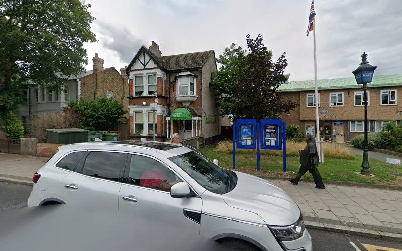 Mr Y D Patel Dental Practice - Dental clinic in Hornchurch