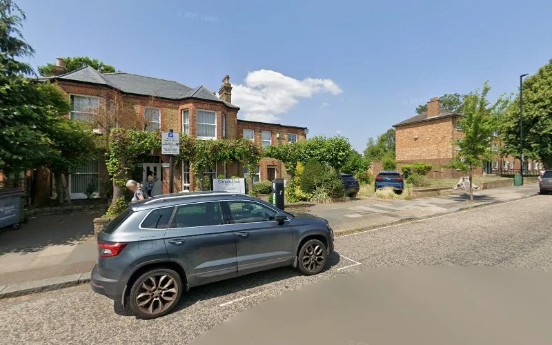 S M & Sl Perry & Associate - Dentist in London