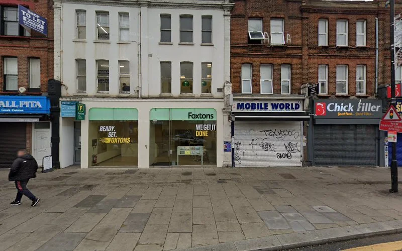 Levy Roger - Dental clinic in London