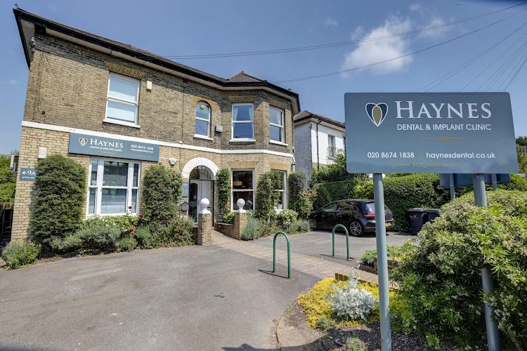 Haynes Dental & Implant Clinic - Dentist in London