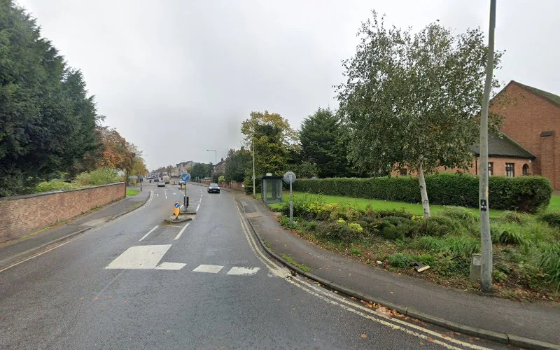 Dr R Lynch - Dentist in Milton Keynes