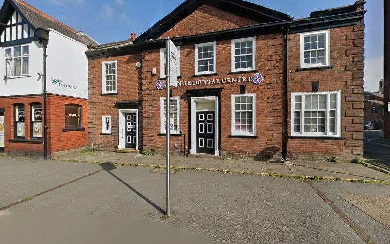 Juodis T - Dentist in Leigh