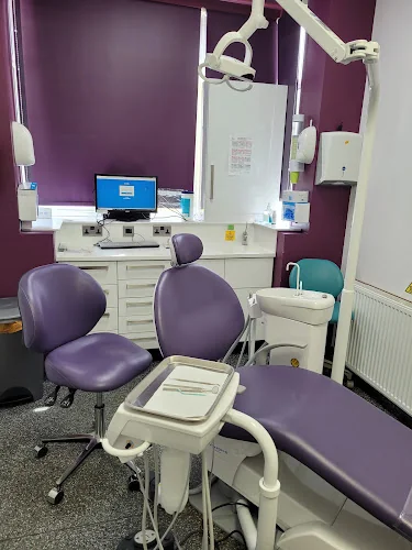 Avenue Dental Centre, Leigh | Wigan - Dentist in Leigh