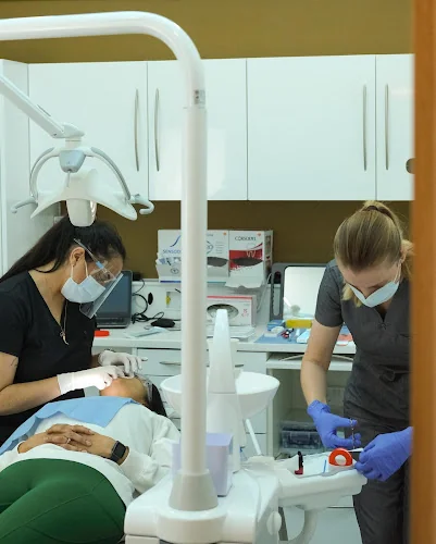 L&Y Dental - Dentist in Northwood