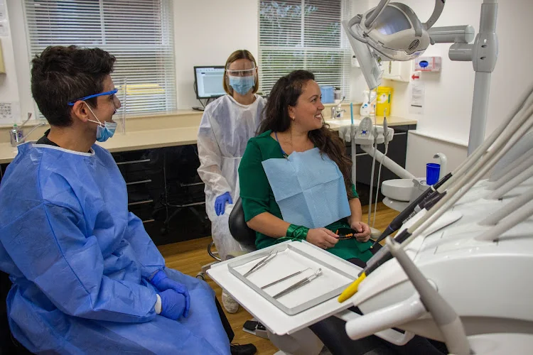 Implant Expert Liverpool Street - Dentist in London