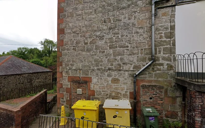 Reid J D - Dental clinic in Bridge of Weir