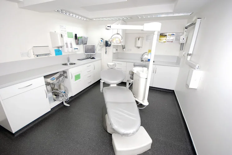 The Dental Implant Group - Dentist in London