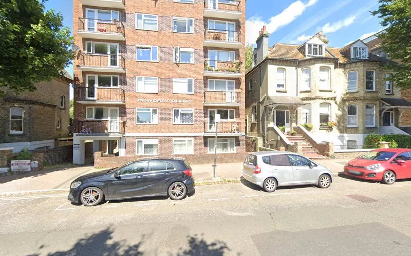 Dr. Ianne Loubser - Dental clinic in Hove