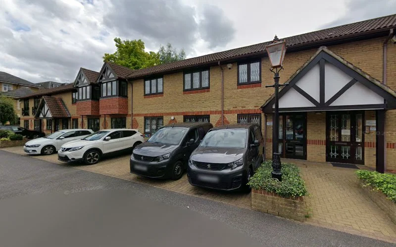 Lura Care UK - Dentist in London