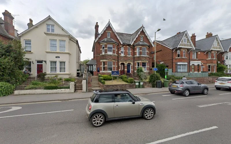 Charlton Stephen - Dental clinic in Alton