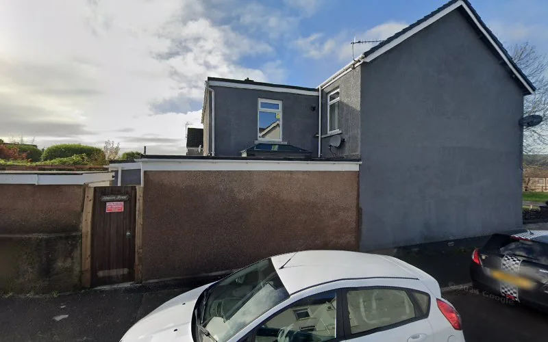 Paul Dr Rhiain - Dental clinic in Bridgend