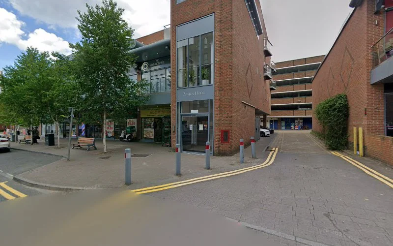 Alston House - General Dentistry in Bracknell