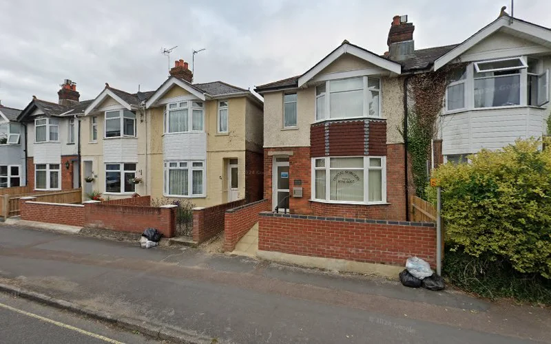 Daruvalla Phillip - Dental clinic in Southampton