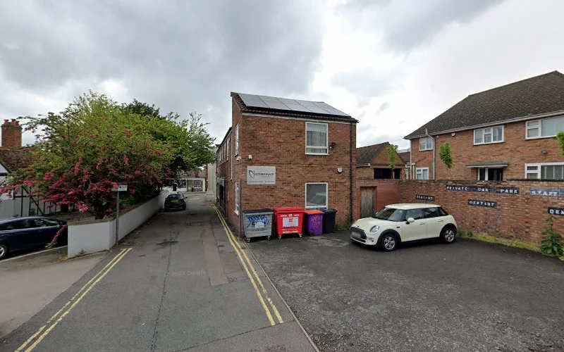 Dr Raj Ahlowalia - Cosmetic dentist in Biggleswade