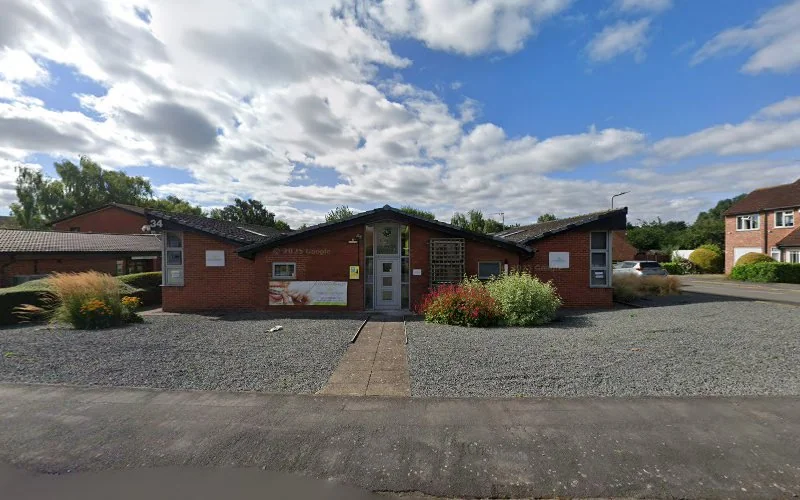 Shah Nilesh R - Dental clinic in Loughborough