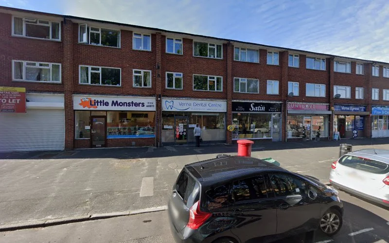 Verne Dental Centre - Dental clinic in Fleet