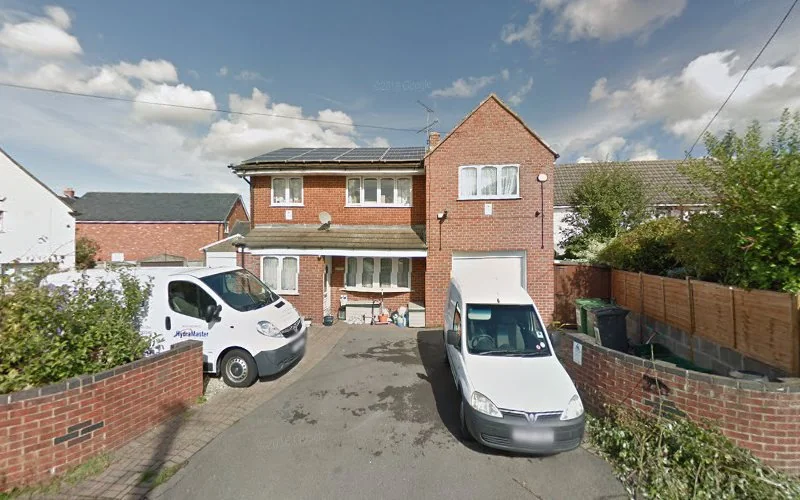 Lyons David - Dental clinic in Stonehouse