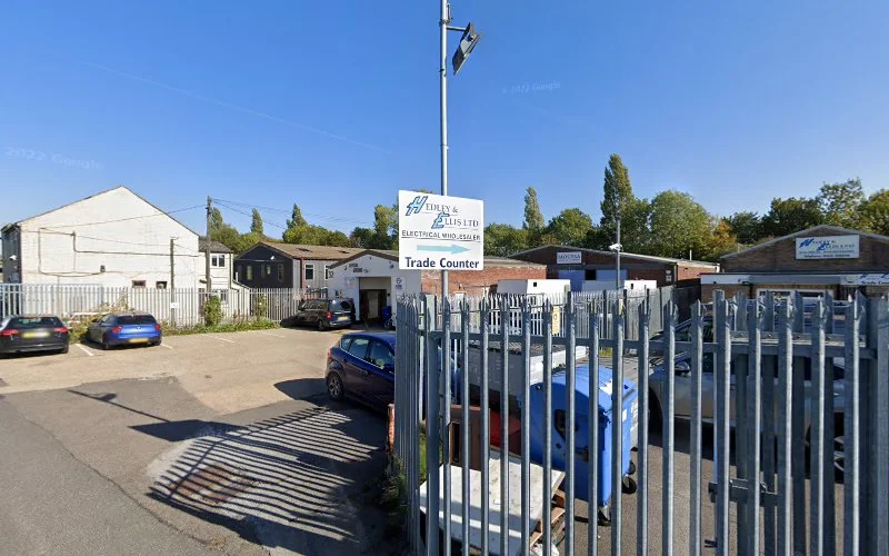 Cambridge Dental Ceramics LTD - Dental laboratory in Cambridge