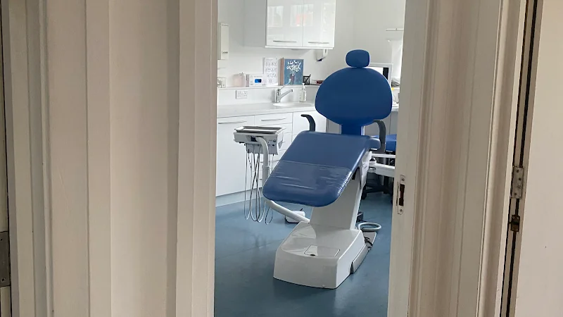 Manor Orthodontic & Implant Clinic - Dentist in London