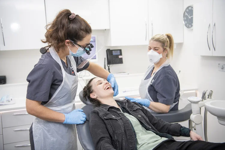 Love-Teeth Dental Practice - Dentist in Manchester