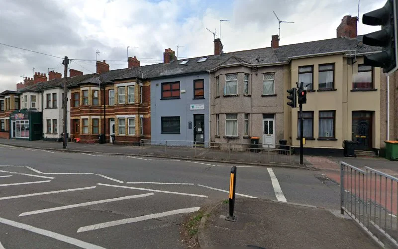 Morgan Nia - Dental clinic in Newport