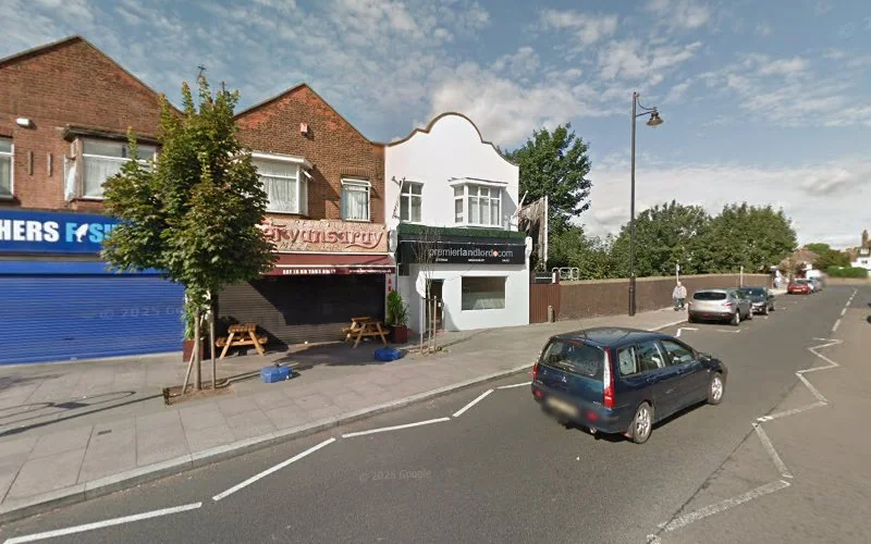 Teeth by Teki - Cosmetic dentist in Romford