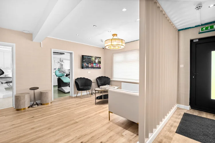 Essence Dental Clinic - Dental clinic in Romford