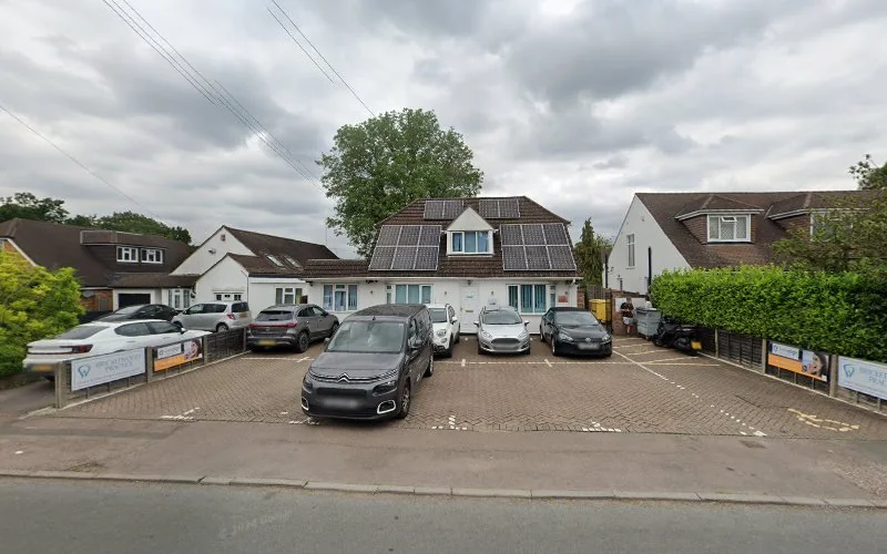 Dr Georgios Chatzopoulos Periodontist, Implant Dentist, Pinhole Dentist - Dental implants periodontist in St Albans