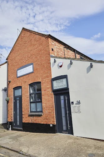 Floss Dental Care - Dental clinic in Northampton