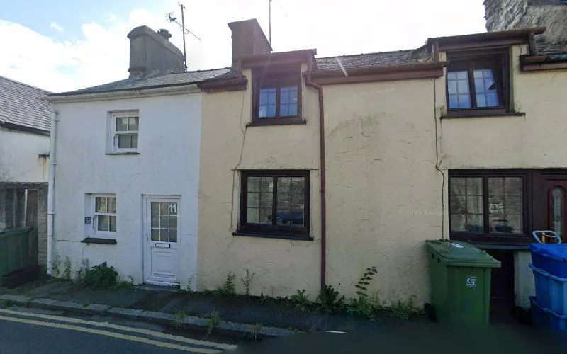 Deintyddva Dentist - Dentist in Pwllheli