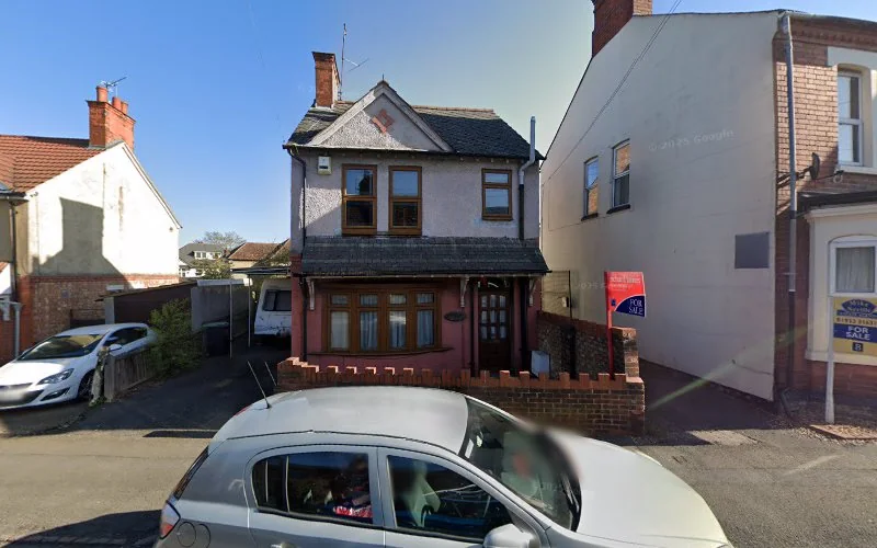 GP Dental Laboratory - Dental laboratory in Rushden