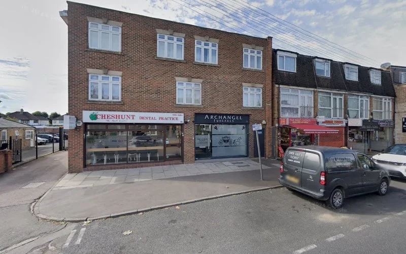 Cheshunt Dental Practice - Dental clinic in Waltham Cross