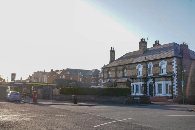 Dr Yusra Dental Clinic - Dental clinic in Liverpool