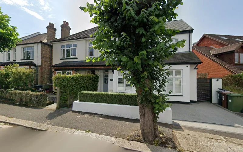 Your Dental Service - Dental clinic in Bushey