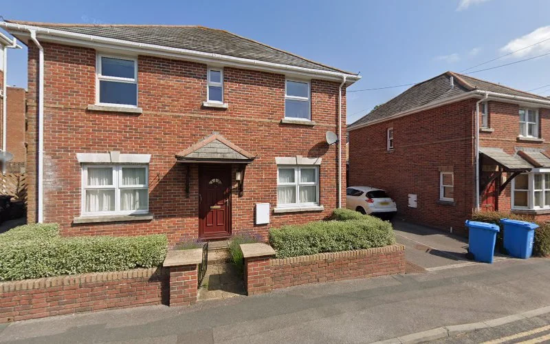 Poole Dental Practice - Dental clinic in Poole