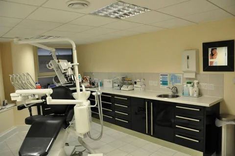 Riverside Dental Spa - Dentist in London