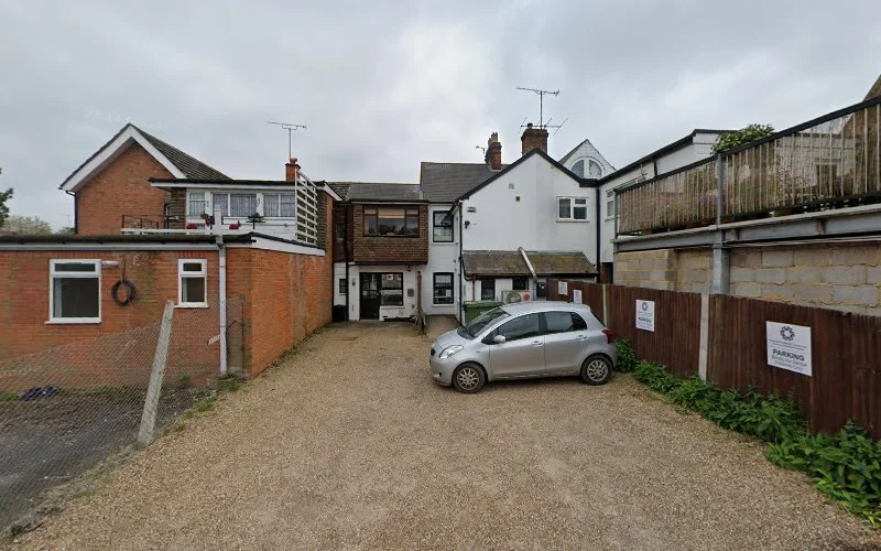 White Smiles Ltd - Dentist in Crowthorne