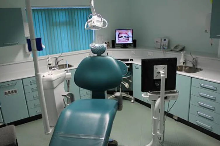 Cranham Dental Centre - Dental clinic in Upminster