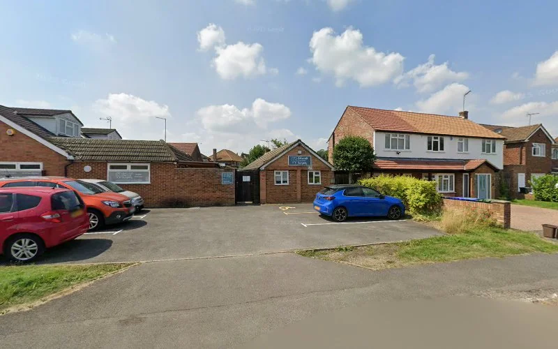 The Invisalign Doctor - Cosmetic dentist in Slough