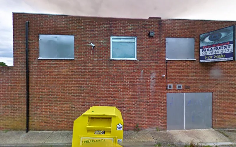 Quinn D J - Dental clinic in Basingstoke