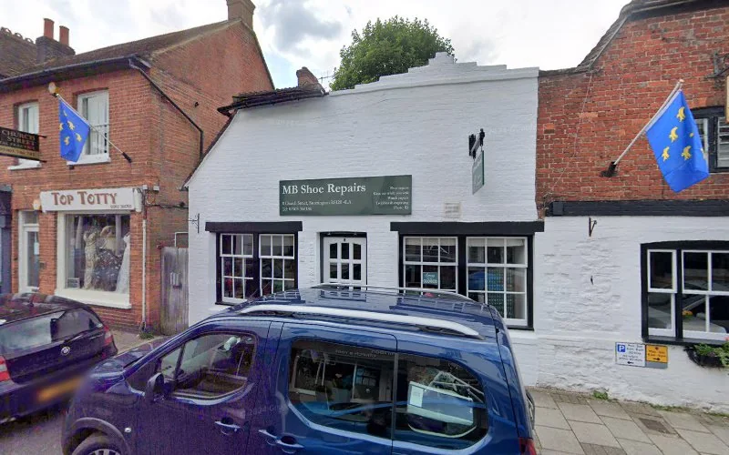 Abodi Kian - Dentist in Pulborough