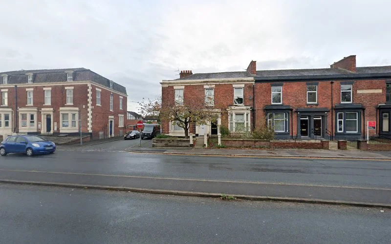 Ms M L Lavelle - Marshall & Lavelle - Dentist in Preston