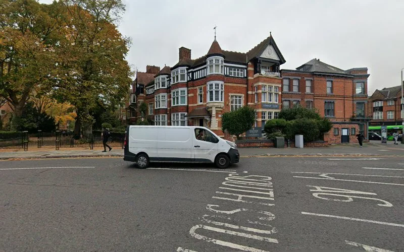 Wharton P - Dental clinic in Leicester