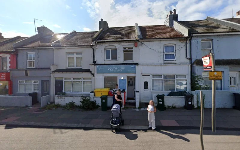 Mr R D McLeod - McLeod Rodric David - Dentist in Brighton