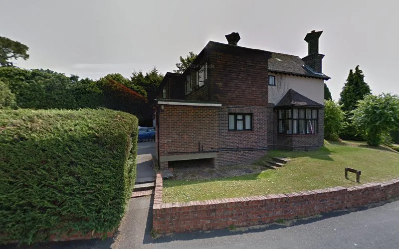 Geraghty F - Dental clinic in Oxted